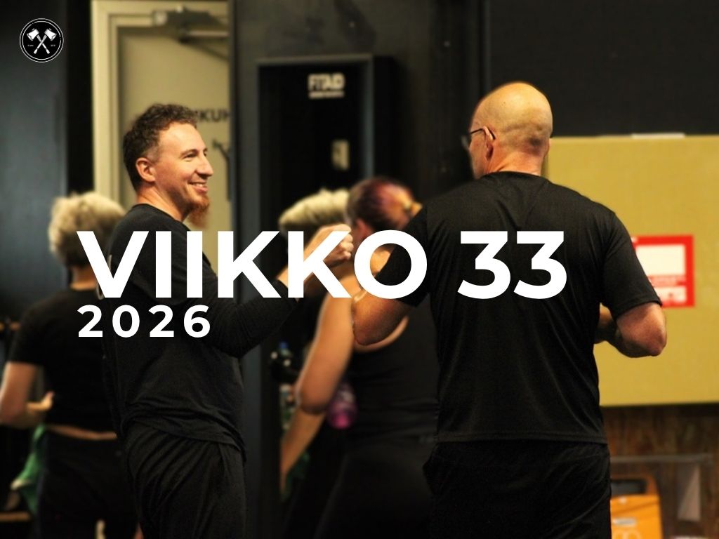 CrossFit treenit Iisalmi viikko 33 Daniel Hero WOD shoulder press